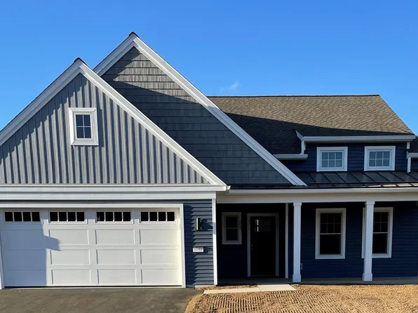 1050 Stanford Dr #141, Lebanon, PA 17042