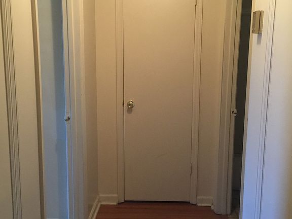 4th image of 112 Robinwood Dr APT 10