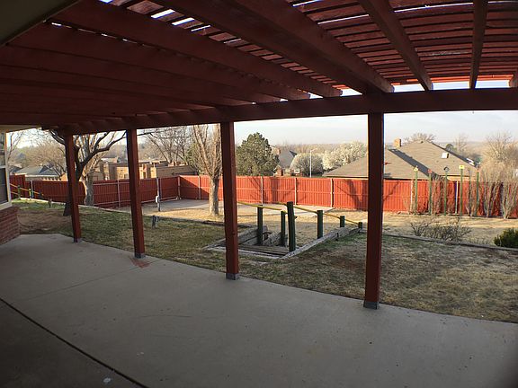 2nd image of 2301 Woodside Dr