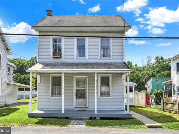 77 W Wesner Rd, Blandon, PA 19510
