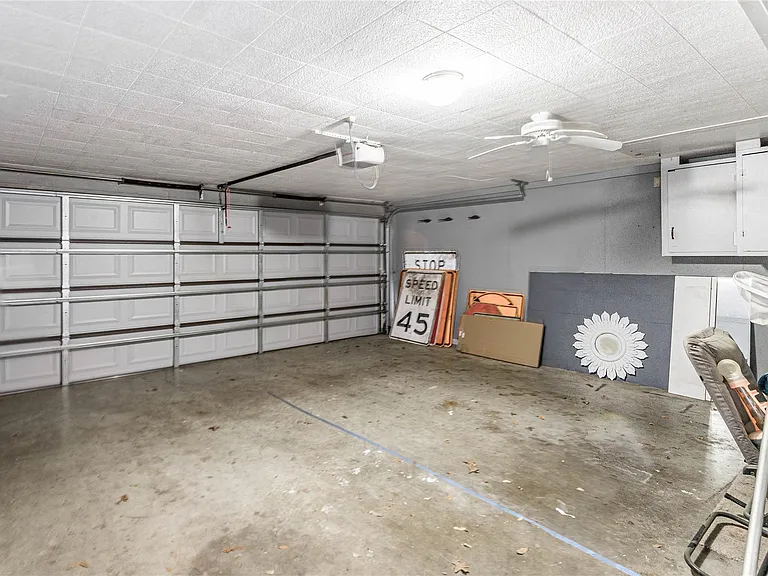 514 Hickory St — Photo 37