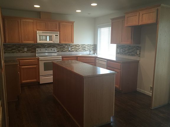 2nd image of 4812 Cypress Ct