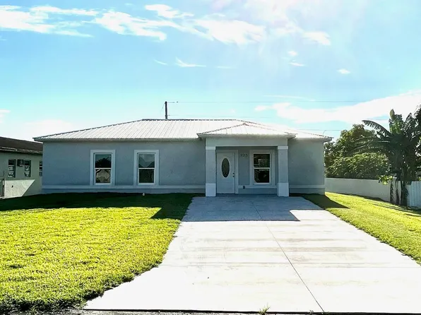 933 NW 1st Street, Belle Glade, FL 33430