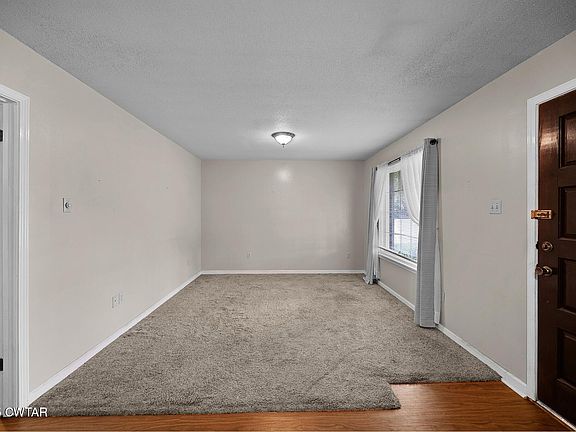 3rd image of 3101 Bells Hwy