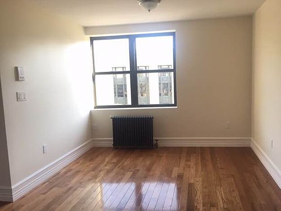 2nd image of 35 Eastern Pkwy APT 1B