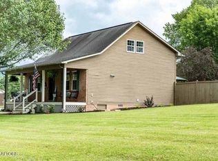 330 Sycamore St, Bean Station, TN 37708