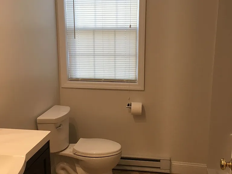 64 Courtland St — Photo 16