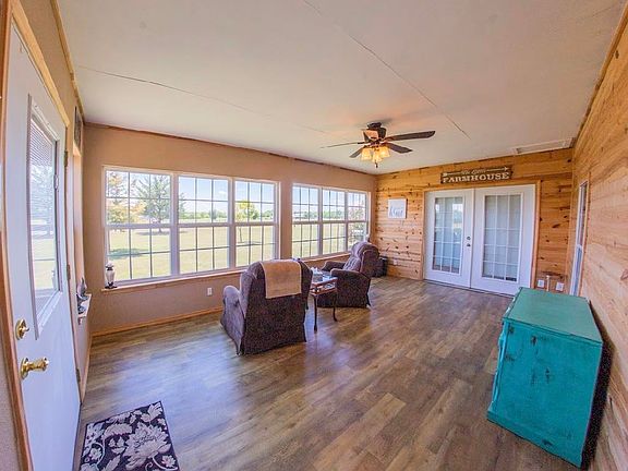5th image of 901 County Road 12500