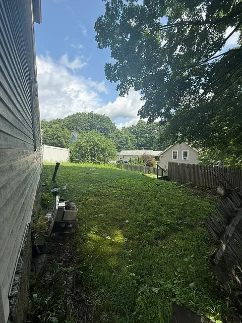 2 bed, 1000 sqft, $1,600 — Photo 2