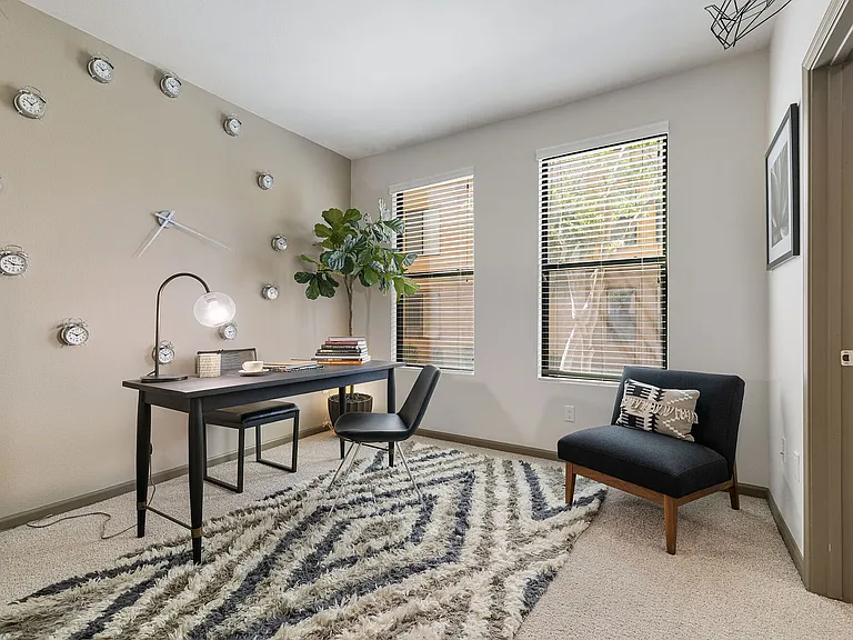 IMT Desert Ridge — Photo 26