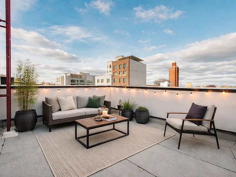 1580 Prospect Pl #PENTHOUSE — Photo 1