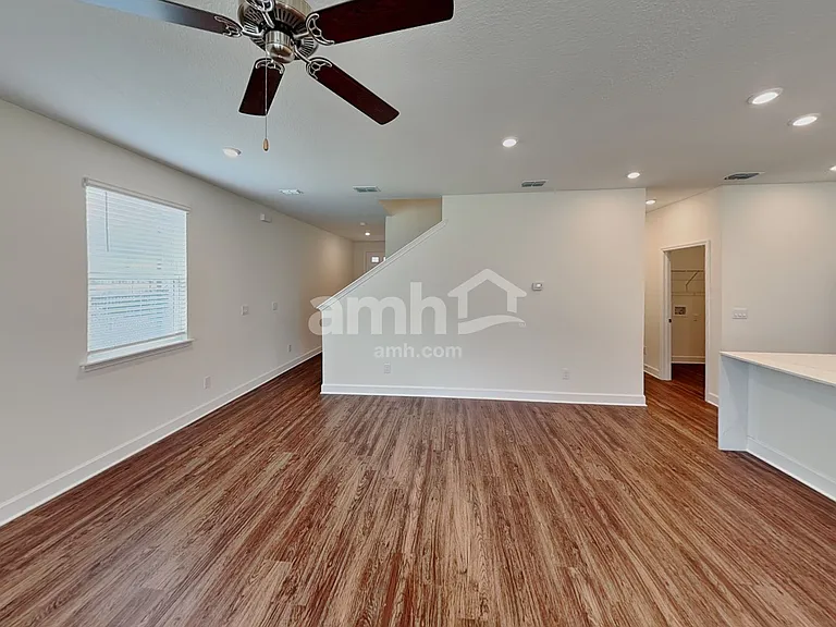8526 Belfort Landing Dr — Photo 9