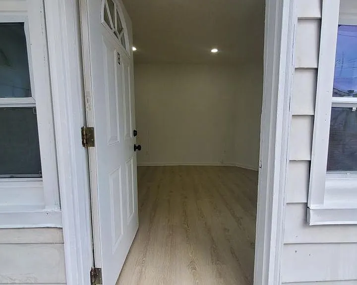 46 S Union Ave #B — Photo 3