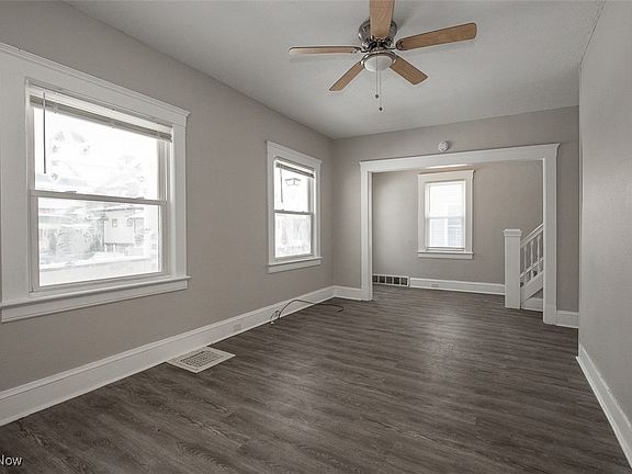 4th image of 1344 W 93rd St