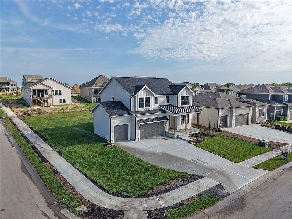 1712 SW Arbormist Dr, Lees Summit, MO 64082 | Zillow