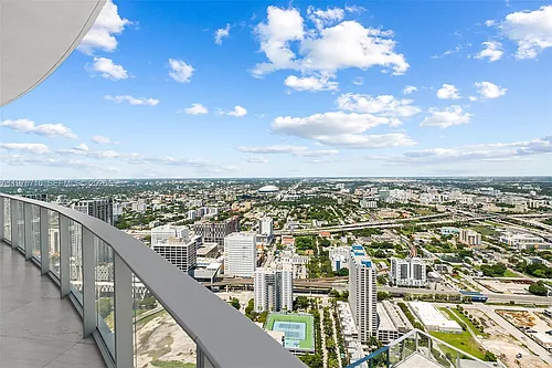 851 NE 1st Ave #Penthouse 5402 Photo 1