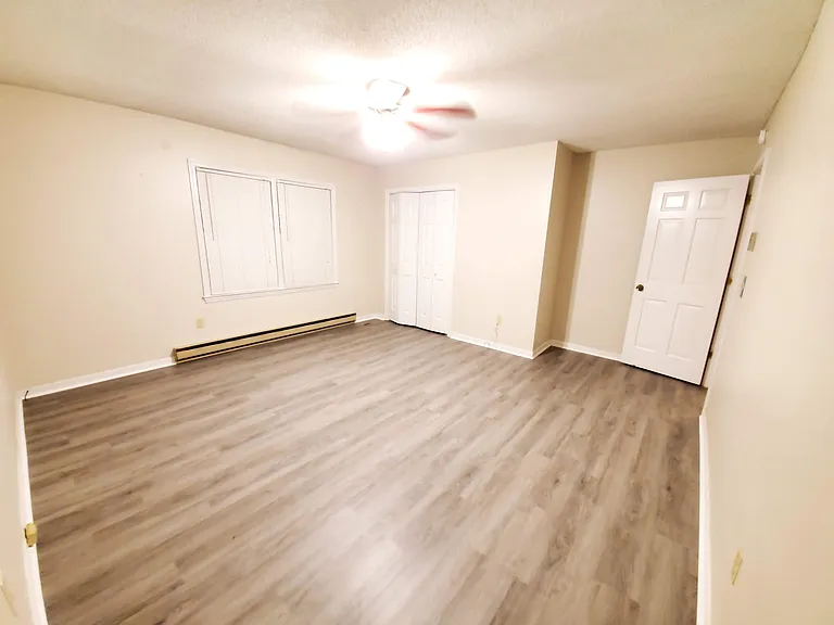 417 Glenwood Ave — Photo 4