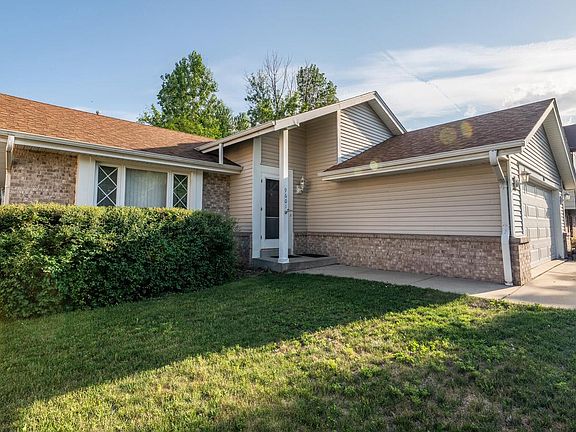 2nd image of 9601 W Darnel AVENUE