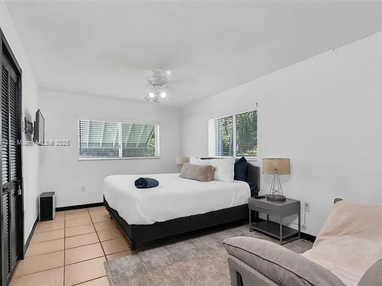 660 NE 121st St #660 — Photo 37