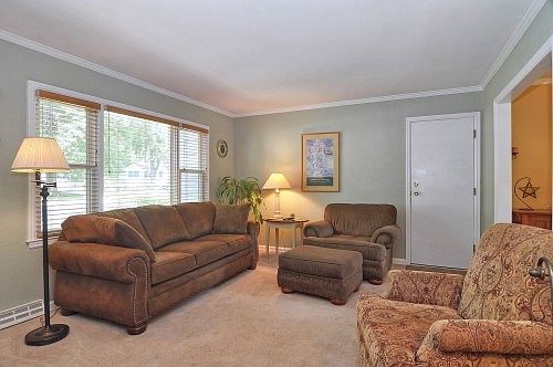 3rd image of 5623 Lamar Ave