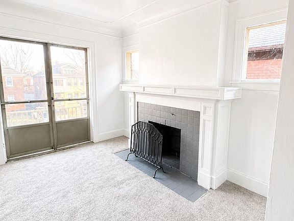 3rd image of 4342 Tyler St