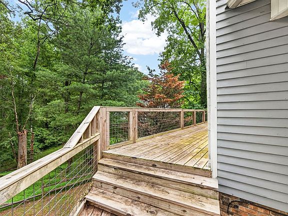 4th image of 1945 Forest Cir