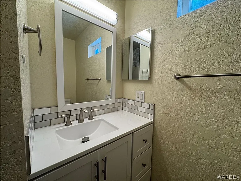 2460 Lakeside Dr #2 — Photo 11