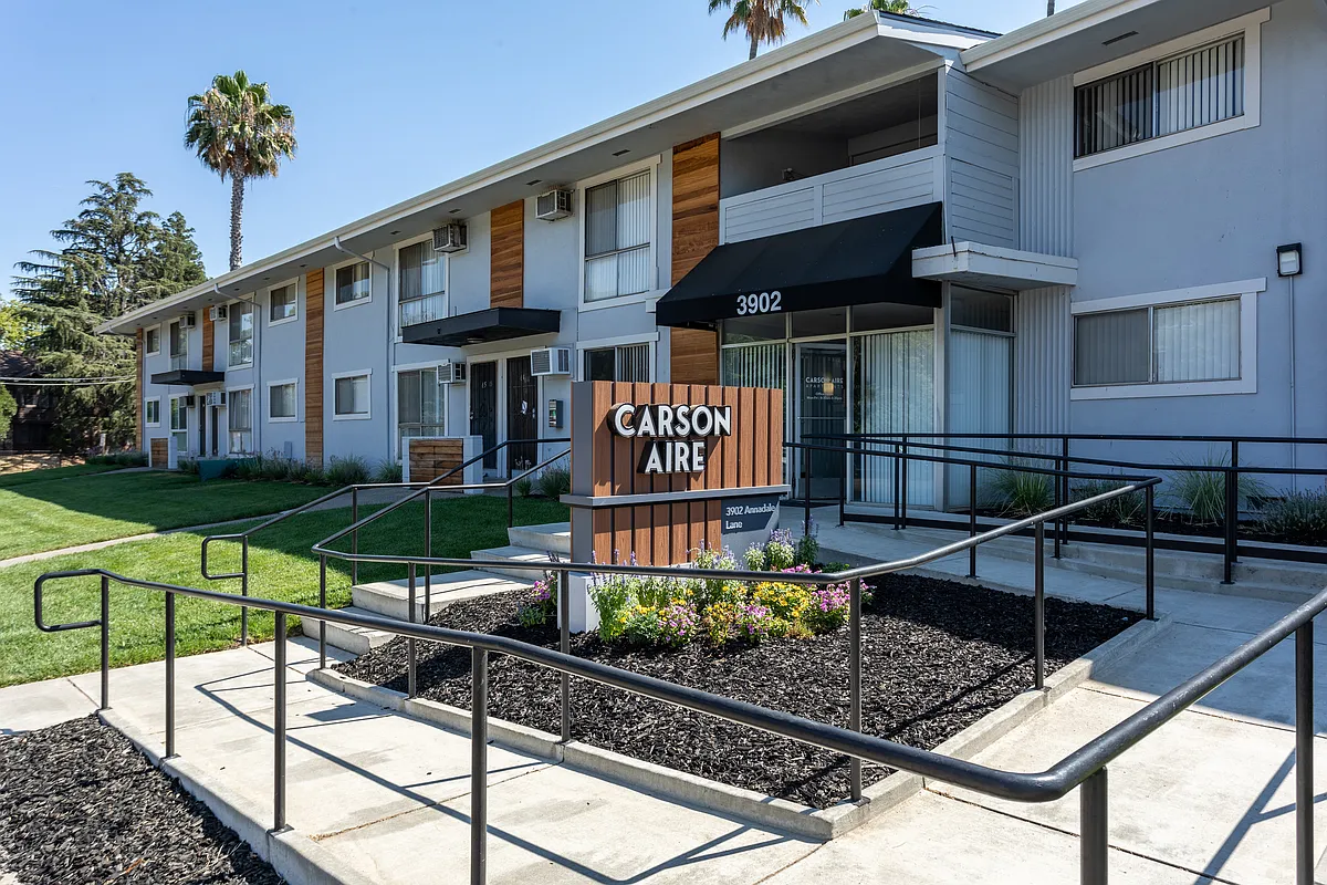 Building Photo - Carson Aire