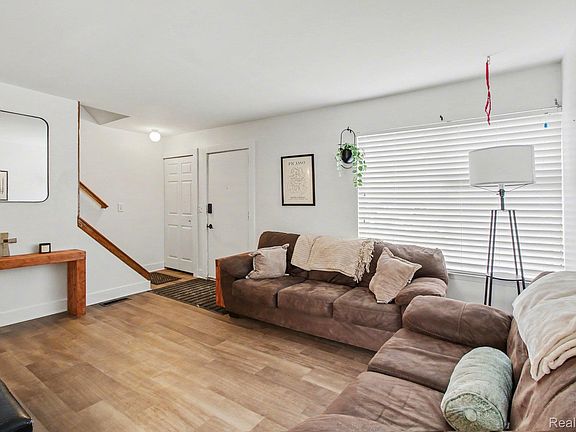 3rd image of 616 Rickett Rd APT 118