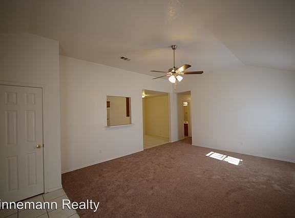 2nd image of 4600 Wade Dr #B