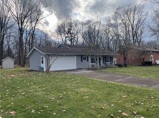 8685 Dan Dr, North Royalton, OH 44133