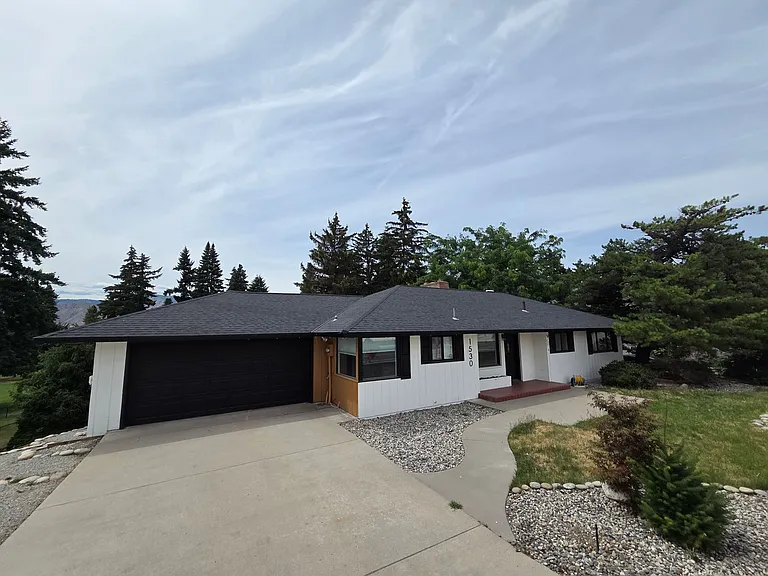 1530 Eastmont Ave — Photo 3