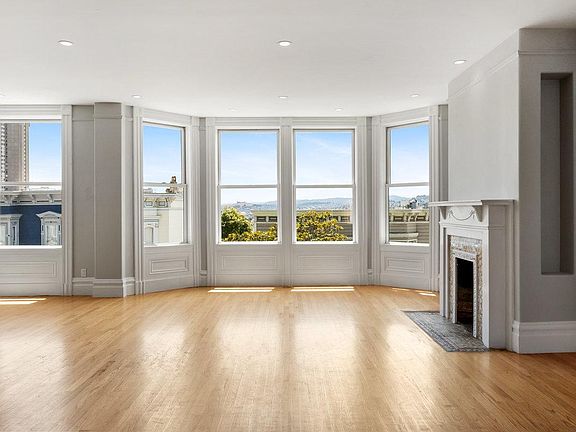 3rd image of 2082 Pine St
