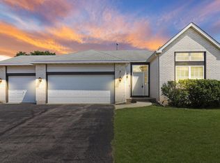 9450 72nd St, Kenosha, WI 53142