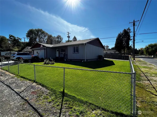 105 Goodfellow Avenue, Electric City, WA 99123