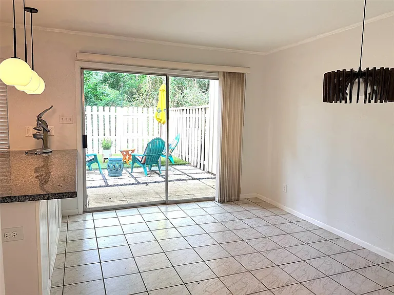 2429 W Settlers Way — Photo 9