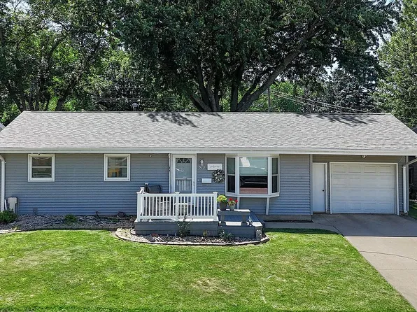 513 S Edward Dr, Sioux Falls, SD 57103