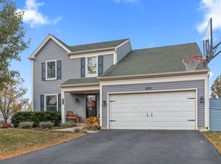 851 Dugout Trl, Carol Stream, IL 60188