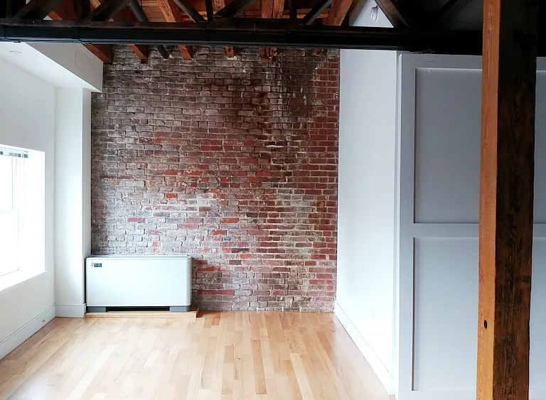 220 Front St #5B — Photo 1
