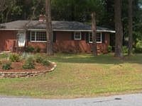 2nd image of 302 Beechwood Cir