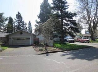 166 NE Lincoln Ct, Hillsboro, OR 97124