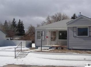 816 12th St, Rawlins, WY 82301