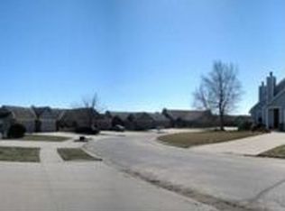 4701 Moundridge Ct, Lawrence, KS 66049