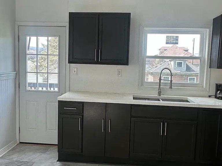 New Grant St — Photo 23