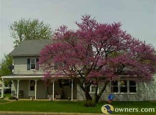 103 N Stanton Ave, Princeville, IL 61559