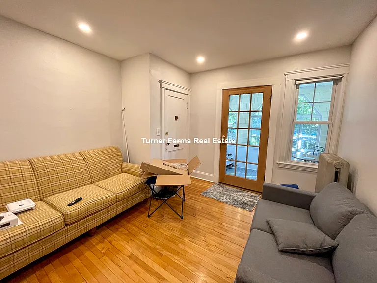 Edison Ave — Photo 3