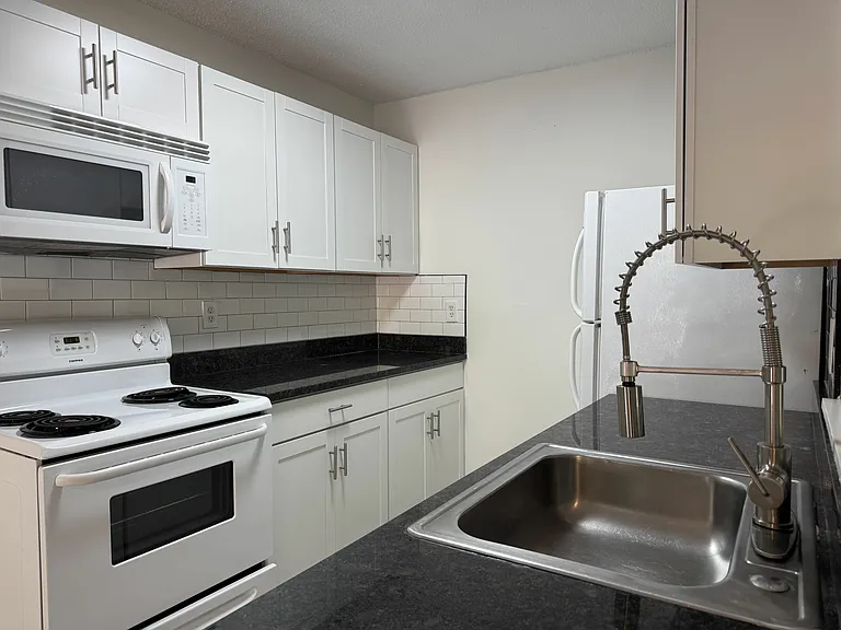 21752 River Canyon Rd — Photo 42