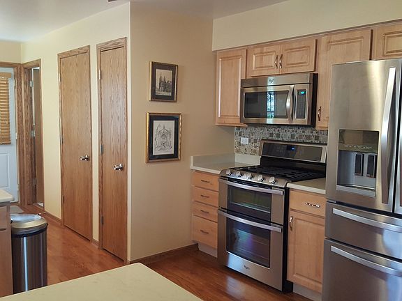 4th image of 2925 W 99th Pl