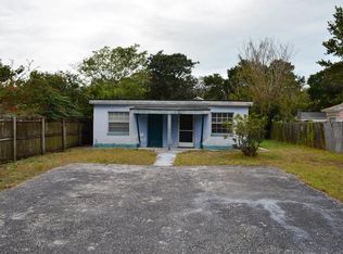 1940 Douglas Ave, Clearwater, FL 33755