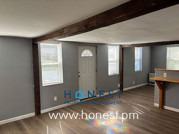 5th image of 8 Green St #1